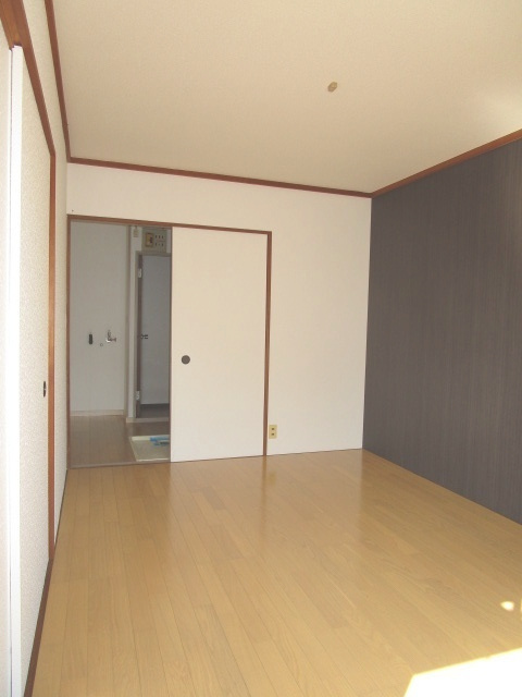 ケーエム不動産アパート写真