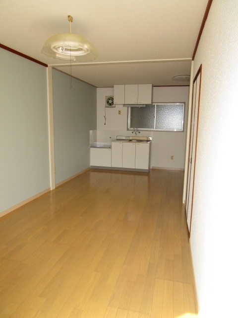 ケーエム不動産アパート写真